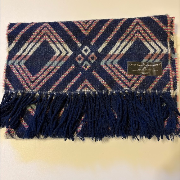 Navy Blue Geometric Pattern Scarf - Picture 1 of 5
